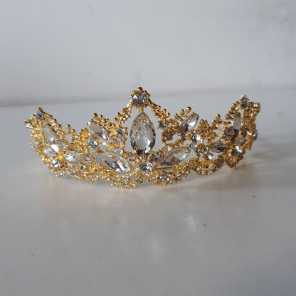 225131 - KOMUNJ Kurorë për Femra, Tiara Nusërisë, me Gurë Diamanti, për Dasma, Karnaval, Festë (Artë)