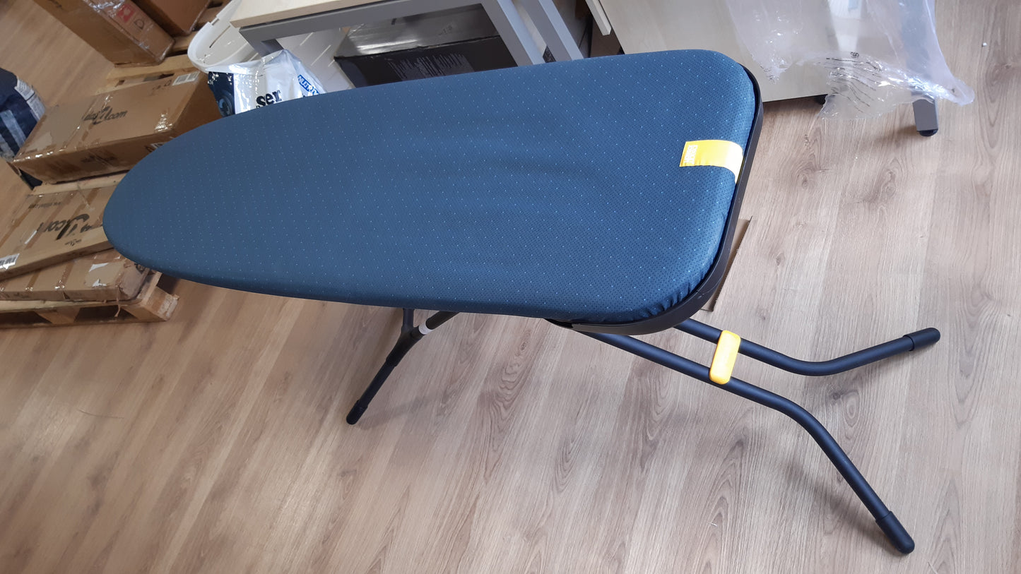 217043 - JOSEPH JOSEPH Dërrasë hekurosjeje Glide Plus, 135 x 45 cm, me këmbë kompakte, mbështetje avulli, mbulesë pambuku
