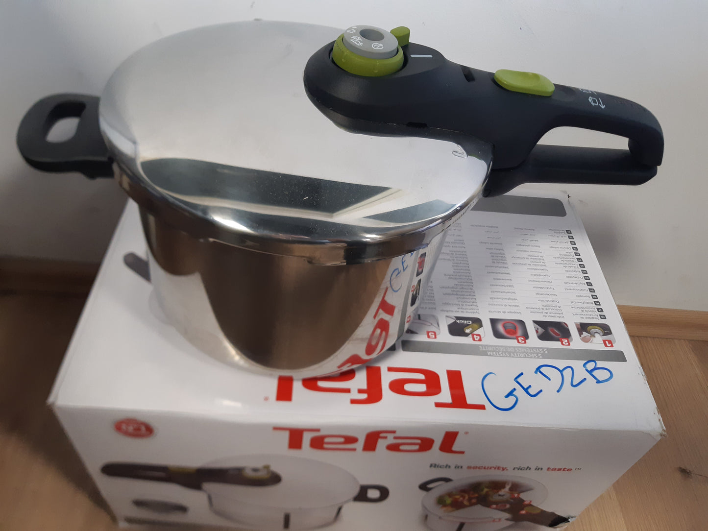 235095 - TEFAL® Tenxhere me Presion prej Çeliku Inoks, 6L, Kapak Gatimi me Presion, I Sigurt për Lavatriçe Enësh, SECURE 5 NEO P2530738