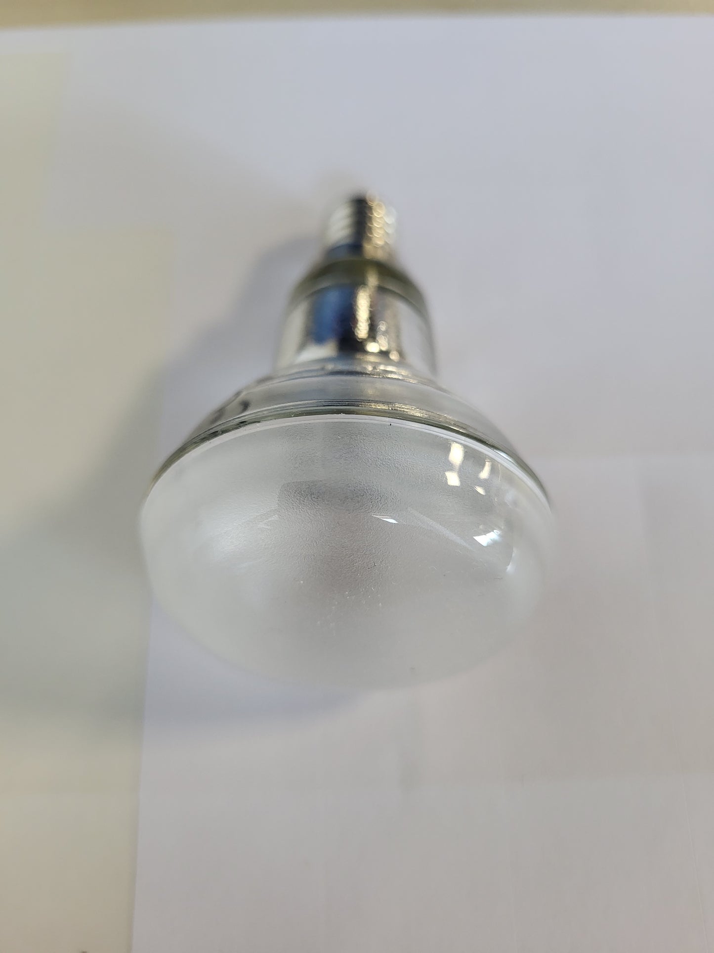 225158 - LLAMBË LED OSRAM LED STAR R50 PËR PRIZË E14, LLAMBË REFLEKTUESE, DIZAJN QELQI, 110 LUMEN, E BARDHË E NGROHTË (2700K), ZËVENDËSIM PËR LLAMBAT INKANDESHENTE KONVENCIONALE 25W, PAKO ME 1