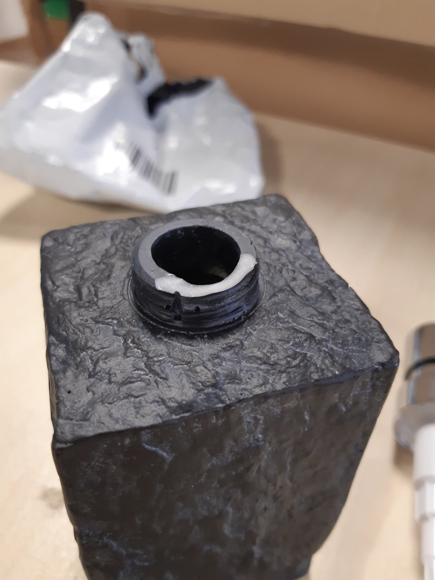 168198 - WENKO Dispensues Sapuni nga Guri Shkëmbi Slate Rock