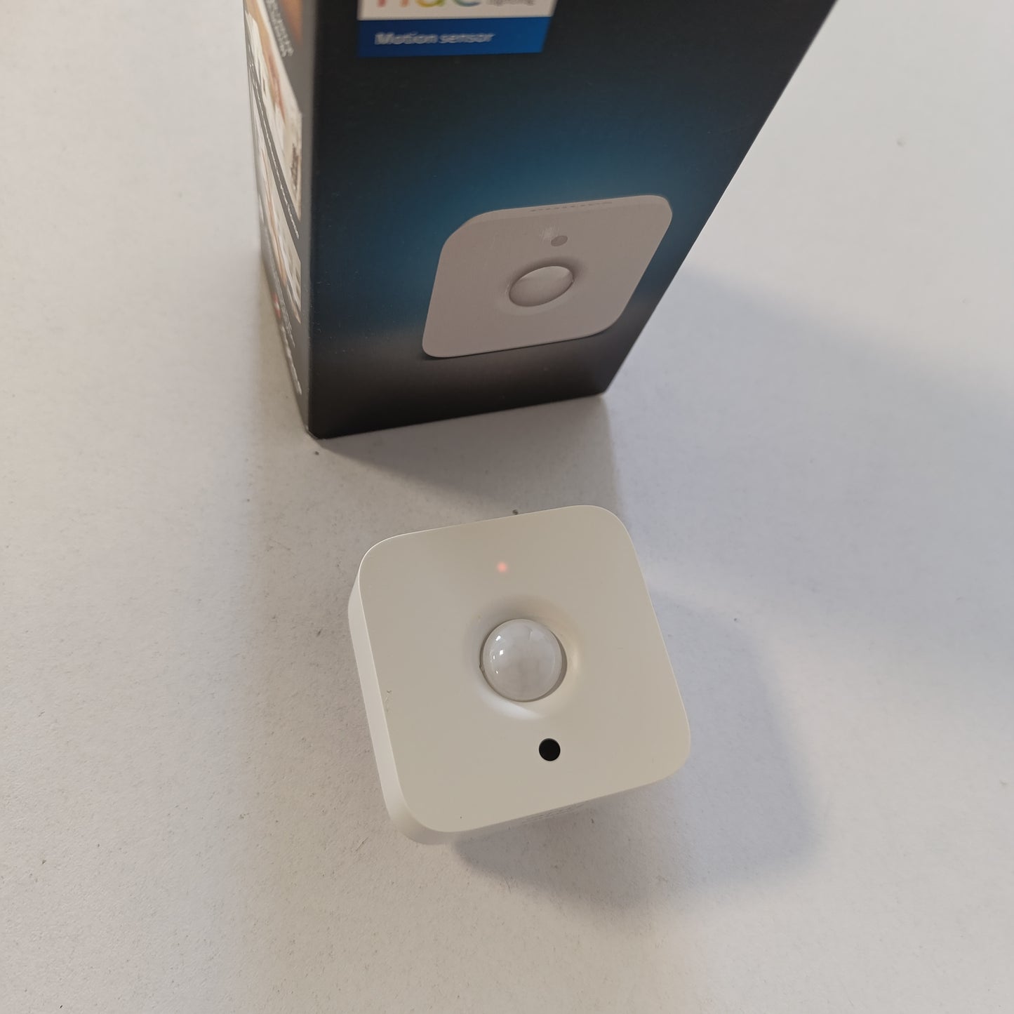 213341 - PHILIPS Sensor Lëvizjeje për Brendshme, Sensor Drite Dite për Ndriçim Inteligjent, Kontroll Automatik i Dritës me Detektim Lëvizjeje