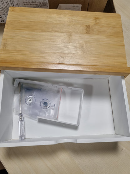 215558 - VNINKUL Mbajtëse letre higjienike prej bambuje, Mbajtëse letre higjienike e montuar në mur 23.5 x 16 x 14.5 cm, Dispenser letre higjienike i montuar në mur me sirtar depozitimi për kuzhinë, zyrë, banjo (e bardhë)