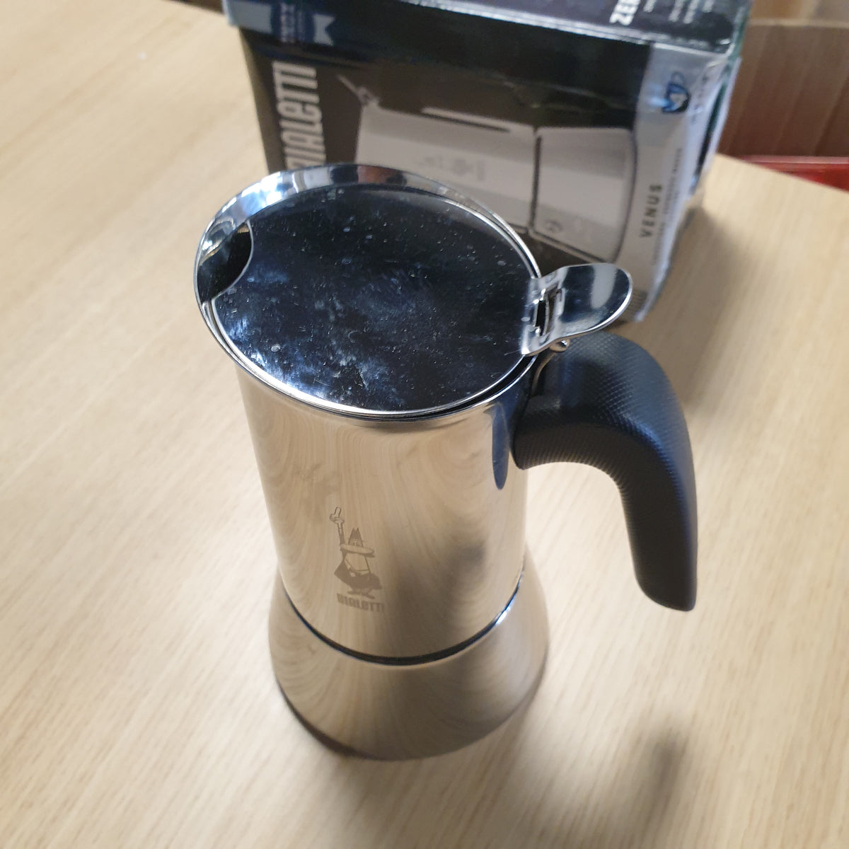 240244 - BIALETTI Makinë espresso Venus Induction, çelik inox, për 4 filxhanë kafeje (170 ml), argjendi