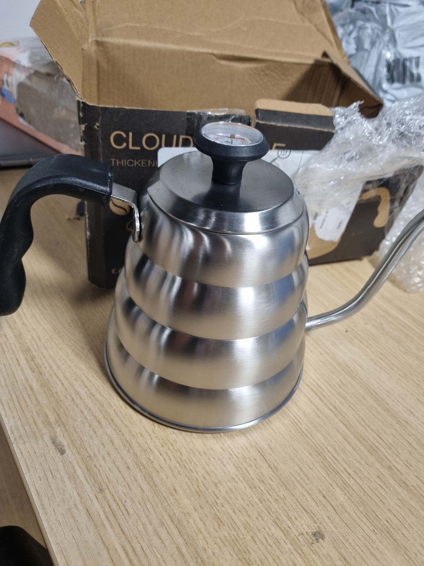 219096 - ÇAJNIK ÇELIK INOX, aparat kafeje me qafë mjedrash, termometër, 1200 ml/40 oz, i qëndrueshëm