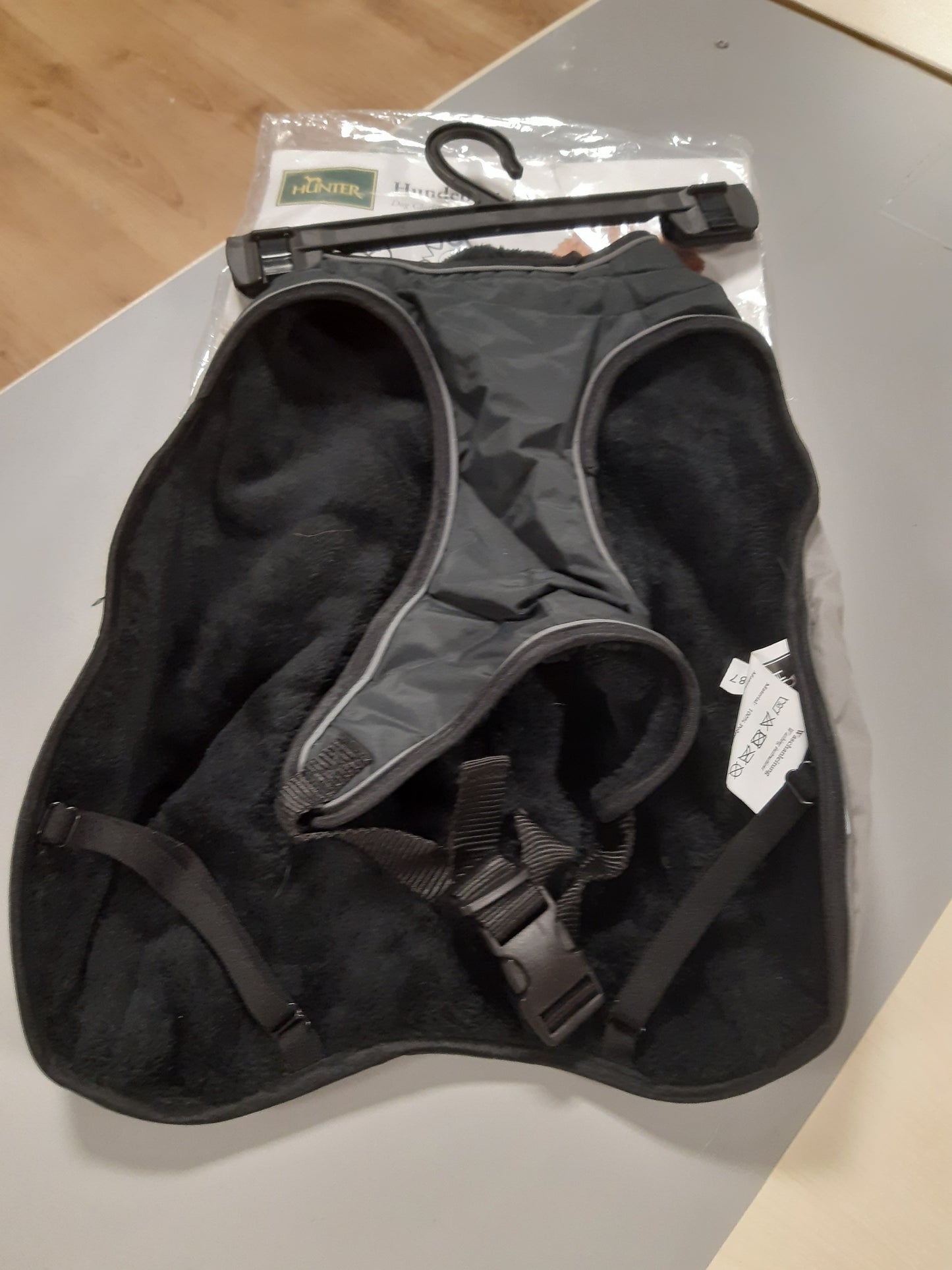 226514 - HUNTER Xhaketë për qen UPPSALA COZY, ngjyra: antracit/gri, rezistente ndaj ujit dhe erës, astar i ngrohtë, reflektuese, e larë në 30°C, madhësia: 30