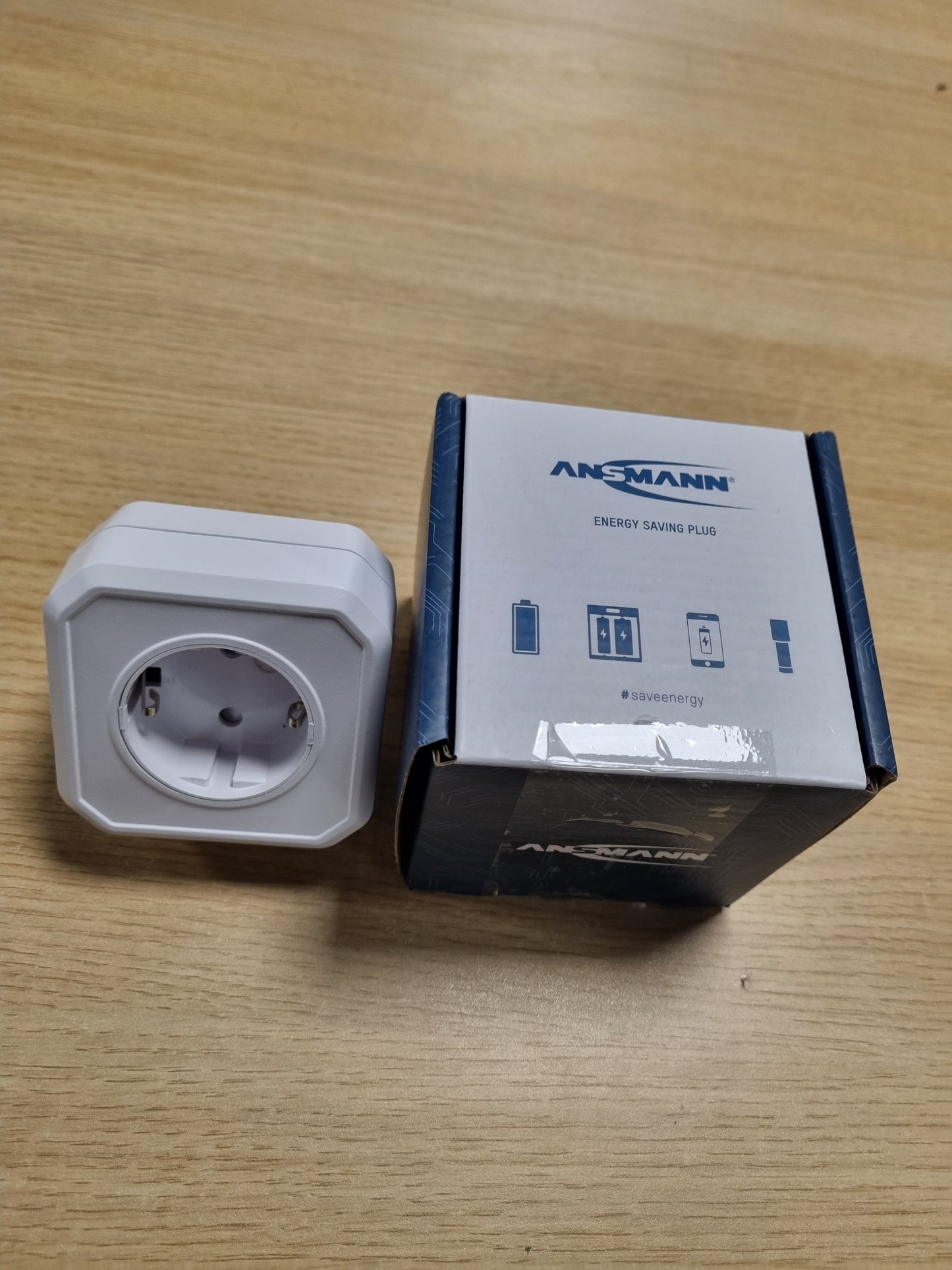257436 - ANSMANN AES1 Prizë e programueshme – Prizë me kohëmatës për kursimin e energjisë me funksion numërimi mbrapsht – Prizë me interval kohor të rregullueshëm për ngrohës me ventilator, hekur, etj. – E bardhë