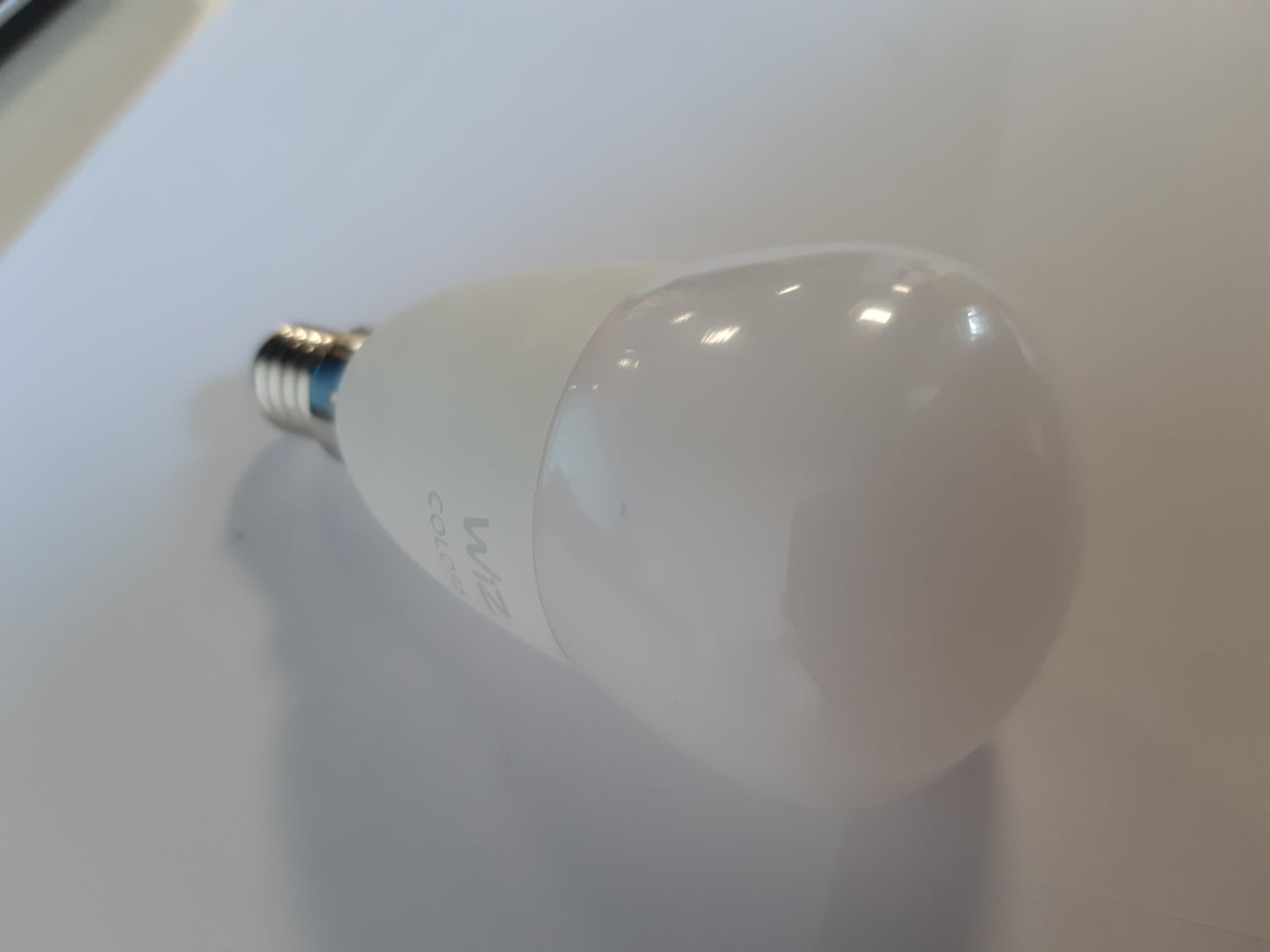 215051 - Llambë LED e akordueshme WiZ E14 (470 lm), 40 W me 16 milionë ngjyra