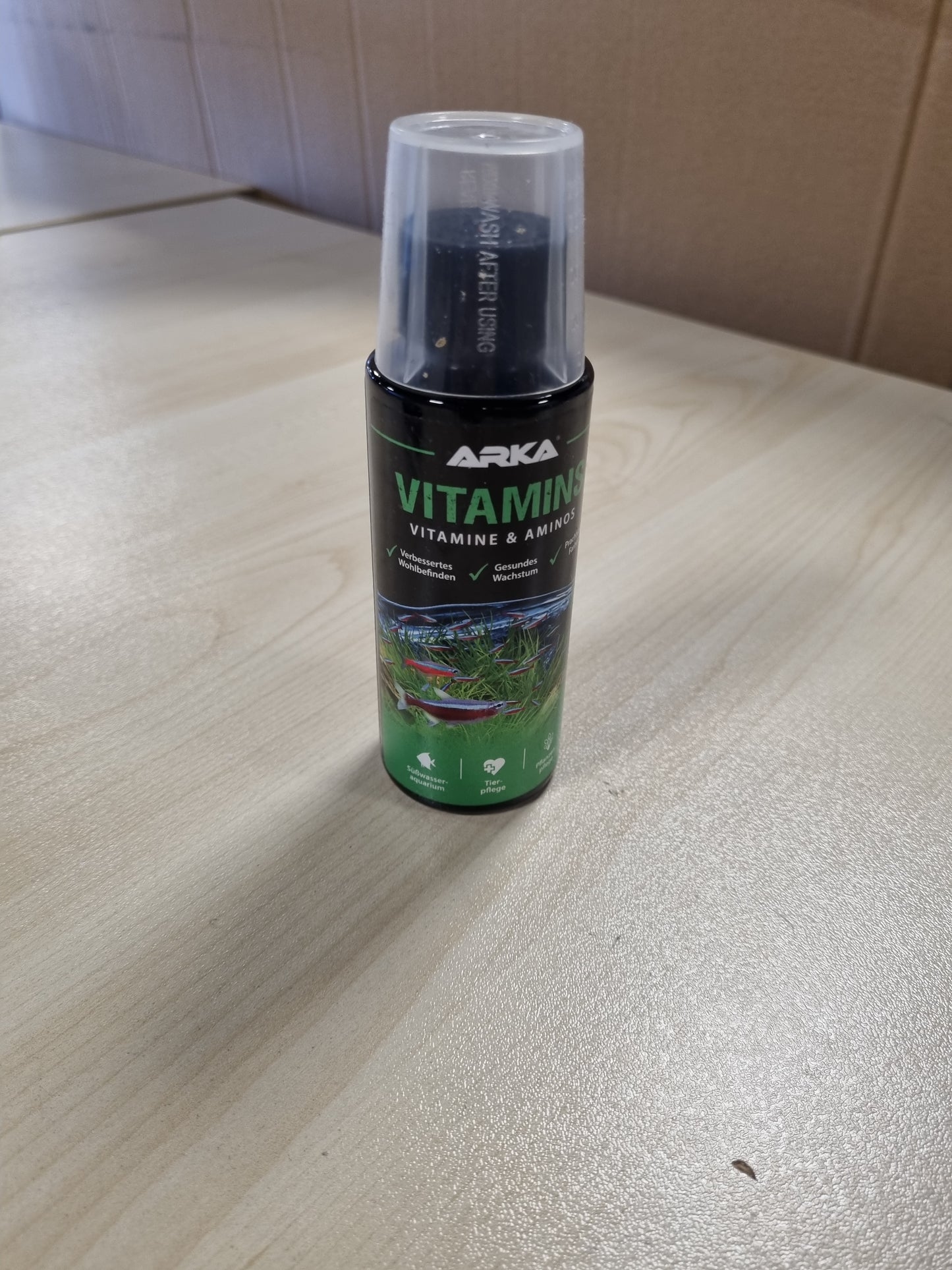 211581 - ARKA Trajtim Vitaliteti për Peshqit, Përforcues Multivitaminash me Aminoacide, 118ml - Për Ujë të Ëmbël, Bio i Disponueshëm dhe pa Nitrate