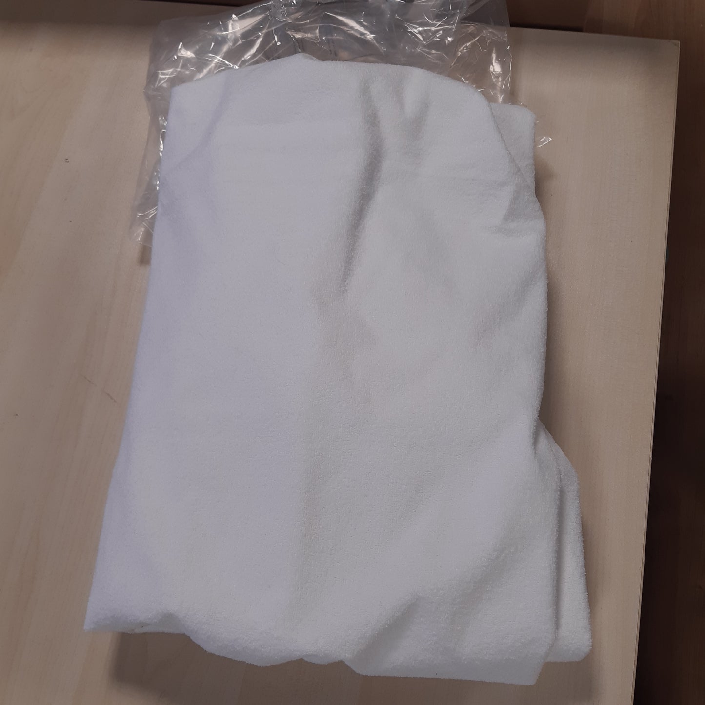 263604 - UTOPIA, mbrojtëse dysheku, 150x190 cm, e papërshkueshme nga uji, 4 cepa elastikë, e çertifikuar Oeko-Tex, mbulesë dysheku që merr frymë
