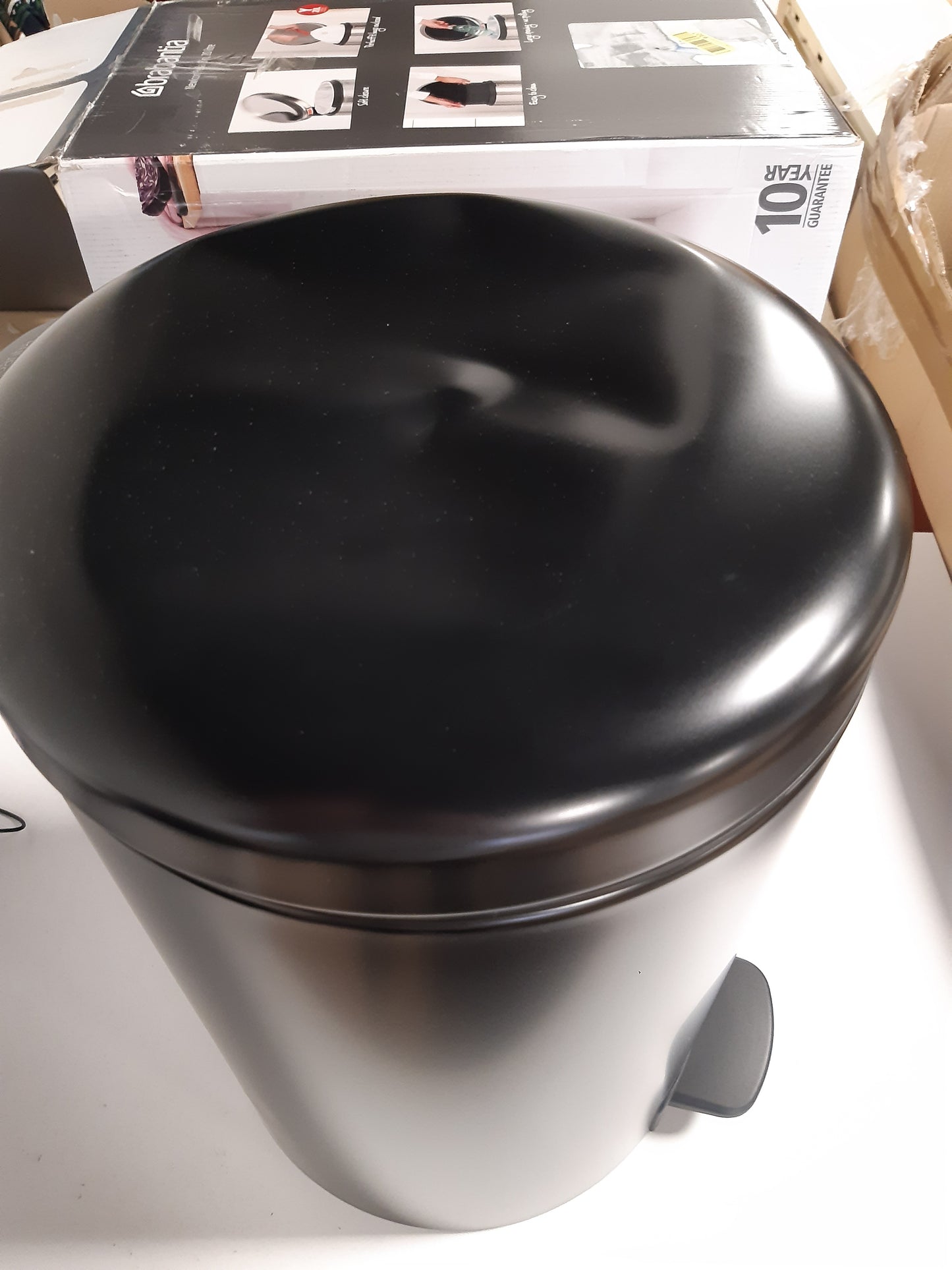 175191 - BRABANTIA Kosh Plehrash 114106 me Kovë të Brendshme prej Plastike, Çelik i Zi Mat, Kapacitet 20L