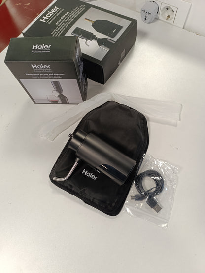 187340 - HAIER Set Dhuratash për Verë, Edicion i Limituar - Aerator Elektrik 2-në-1 me Qese Ftohëse në Kuti Premium