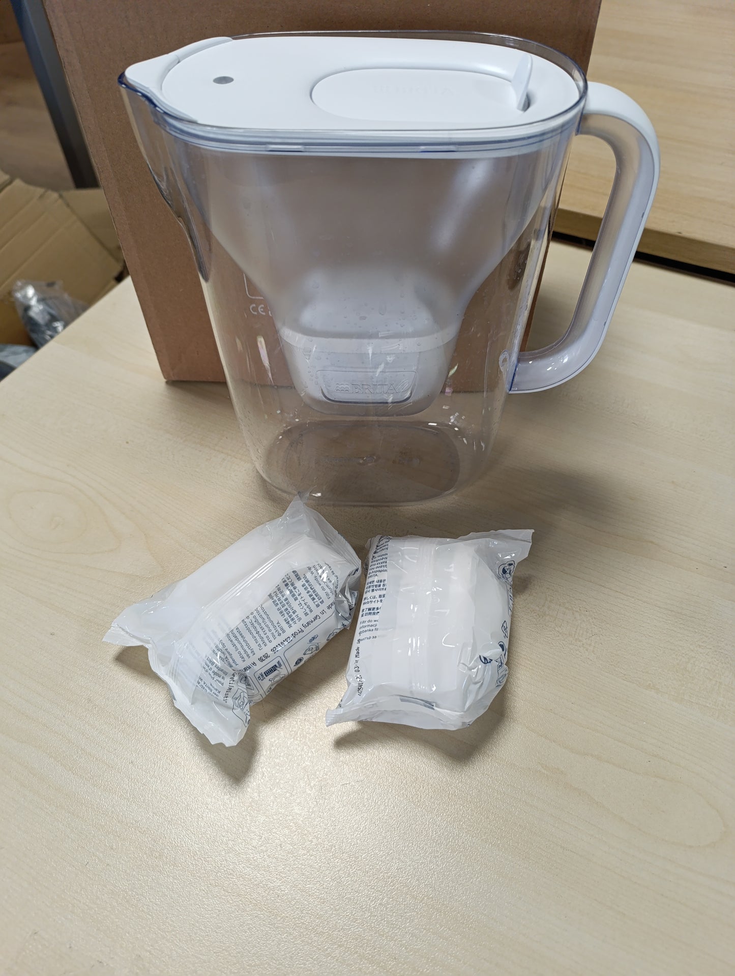 251436 - BRITA Enë filtri për ujë Marella XL, 3.5L, përfshirë 1 fishek filtri MAXTRA PRO, zvogëlon PFAS, gëlqeren, klorin, papastërtitë