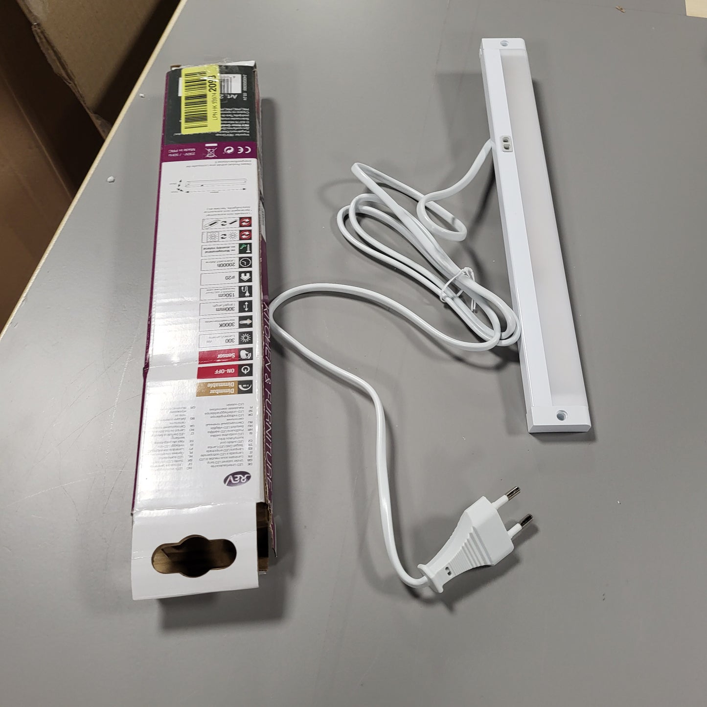 262951 - REV Dritë LED Poshtë Dollapit, 30cm, 4W, 300 Lumen, 3000K, e bardhë e ngrohtë