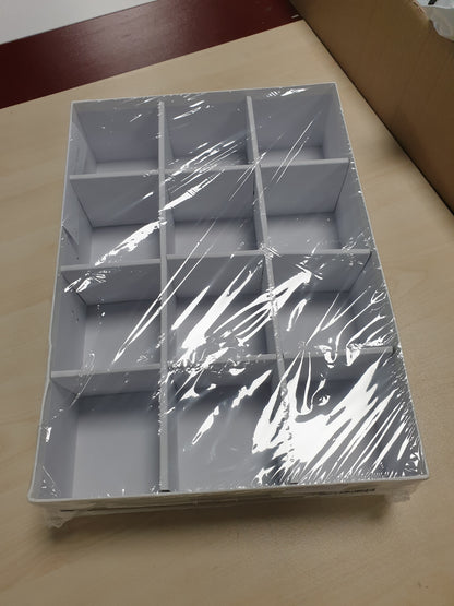 227894 - BIGSO JAKOB Kuti Renditjeje me 12 Ndarje, Kuti Ruajtjeje me Kapak dhe Dorezë, Material Karton Fibre dhe Letër, Ngjyrë E Bardhë