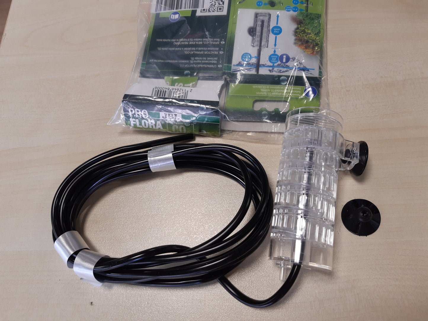 228832 - JBL PROFLORA CO2 TAIFUN SPIRAL 5, Reaktor CO2 për akuariume deri në 200 L, tub i përfshirë