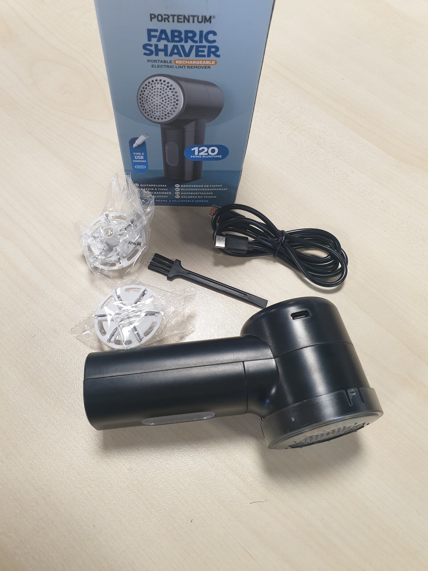 219707 - PORTENTUM Heqës pushi elektrik, ekran LED, 3 shpejtësi deri në 9,000 RPM, teh me 6 tehe, jetëgjatësi baterie deri në 2 orë, rikarikueshëm USB C