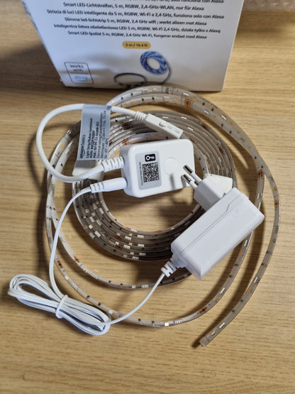 222713 - AMAZON BASICS Shirit ndriçimi LED inteligjent, 5 m, RGBW, i pajtueshëm vetëm me Alexa, Shumëngjyrësh