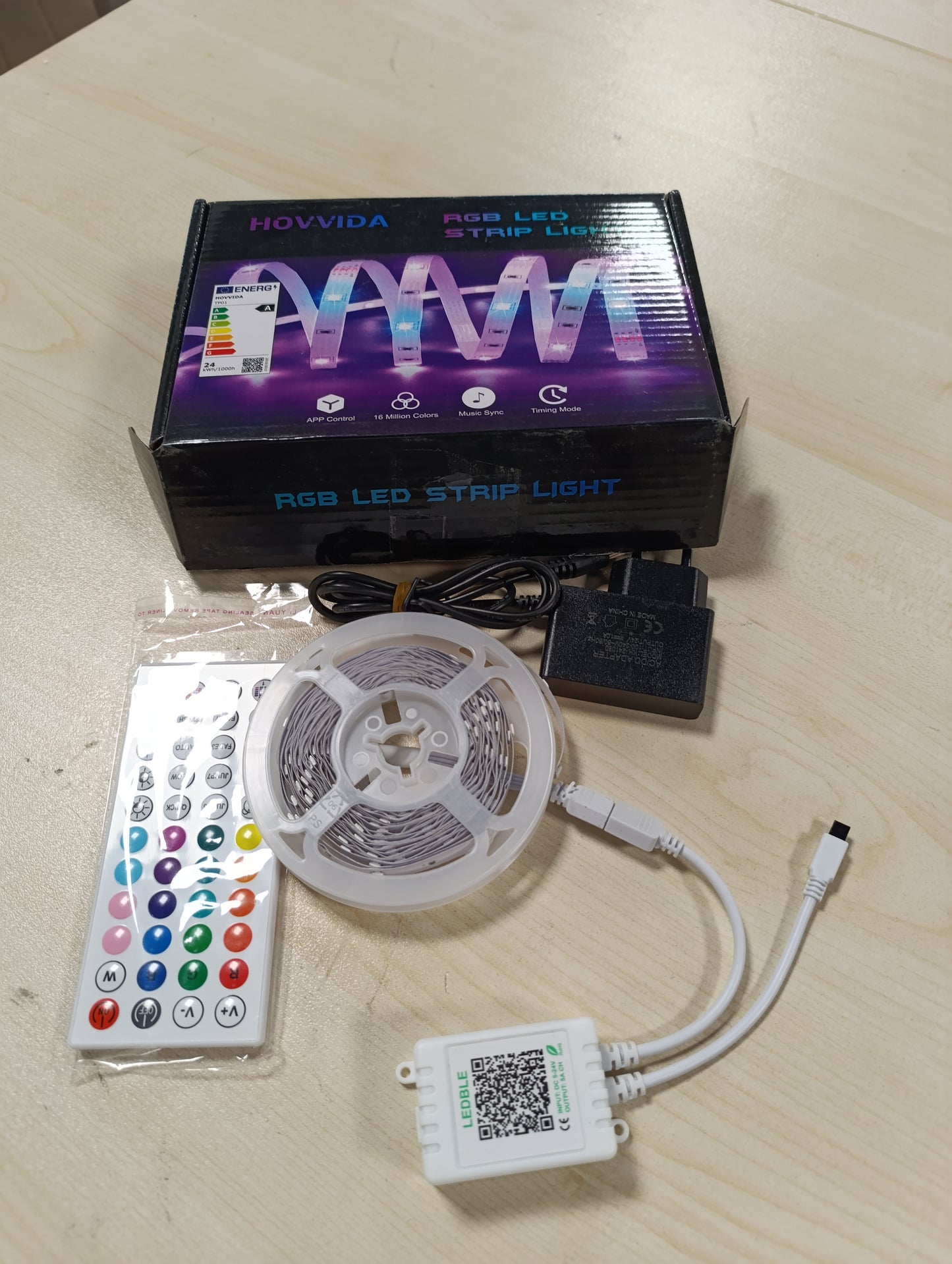 206717 - HOVVIDA Shirit LED 5M, 30 LED/Metër, 150 LED RGB 24V, me APLIKACION dhe Telekomandë, Sinkronizim Muzikor, Modalitet Kohëmatësi, Përshtatëshëm për Dhomë Gjumi, Dhomë Lojërash, Festë, Festival