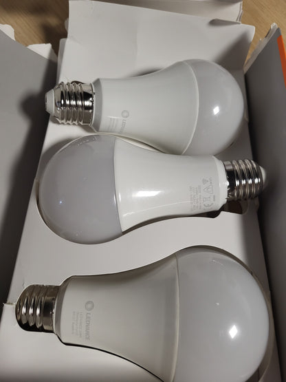 215189 - LEDVANCE Llampa LED Smart, E27, Dimmbar, 2700 K, 100W Zëvendësim, Pako me 3