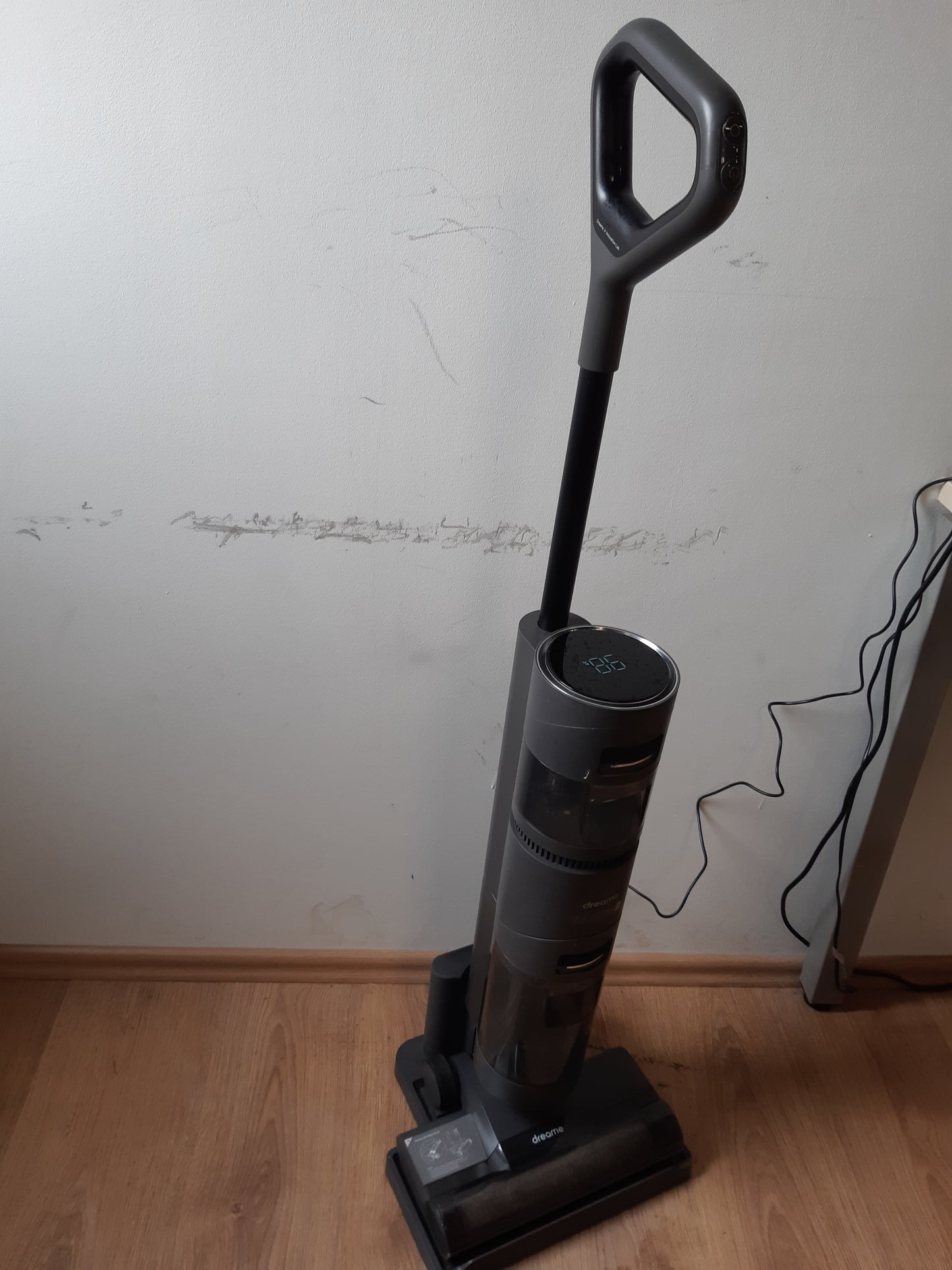 118053 - DREAME H12 Core Pastrues Dyshemeje pa Tel me Funksion Fshesë dhe Mopë, Kapacitet për Vetë-Pastrim 900ml, Jetëgjatësi Baterie, 2 Mënyra pastrimi për Dysheme dhe Sipërfaqe të Thata ose të Lagura