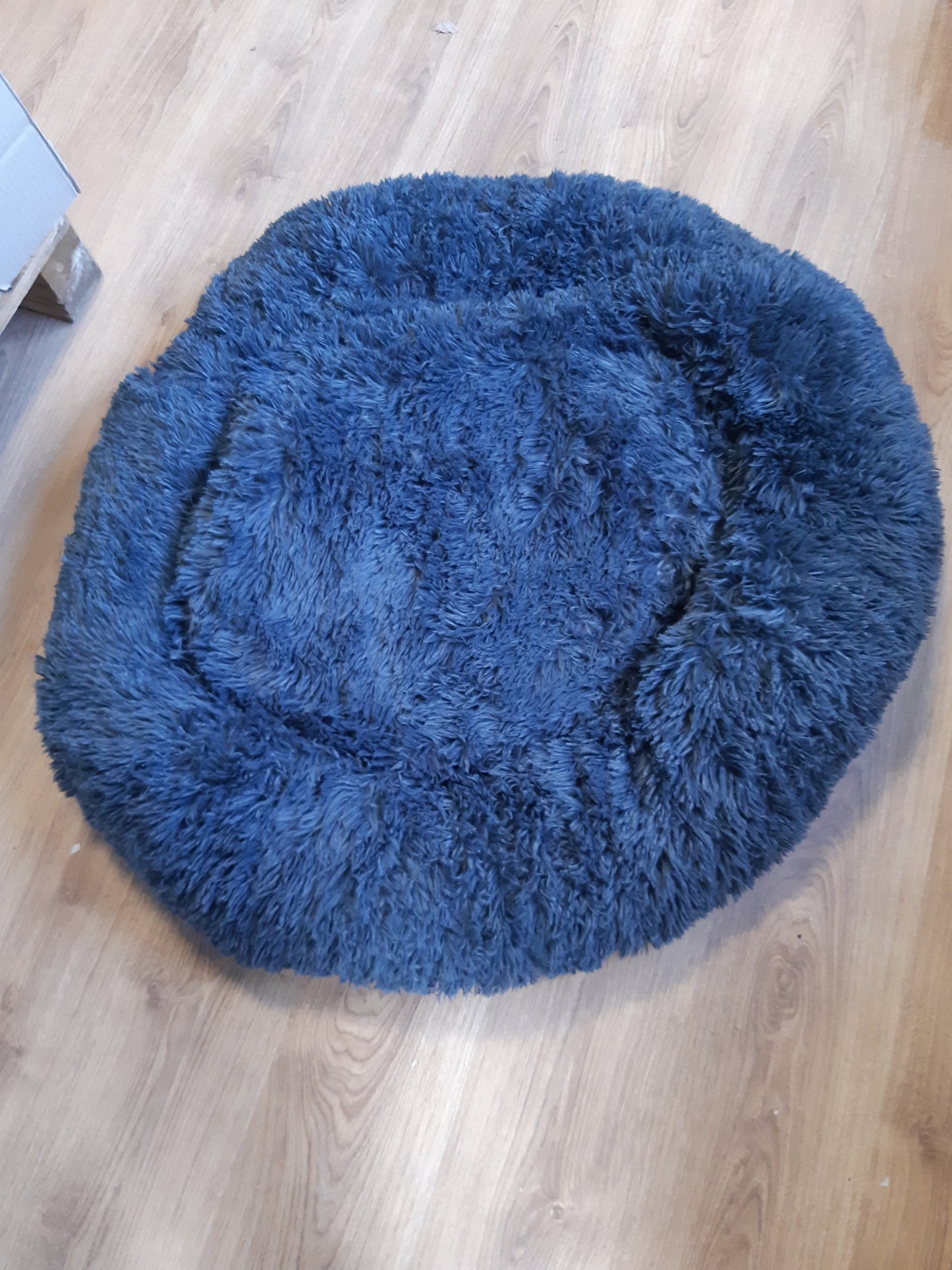 214182 - FEANDREA Krevat qensh, krevat me push për mace, jastëk petullash, i lahet, mbushje e lëvizshme në mes, pelush i gjatë, diametër 100 cm, gri e errët