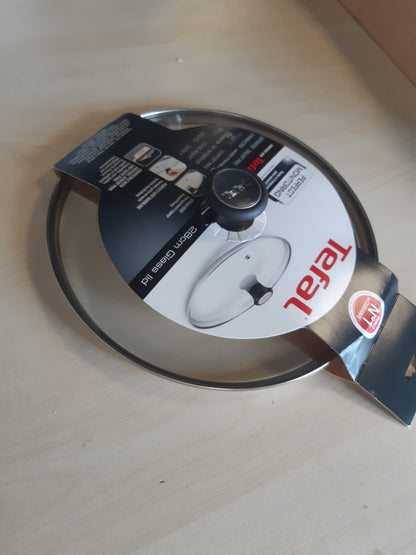 168111 - TEFAL Kapak Qelqi 28 cm me Unazë Çeliku Inox, i Përshtatshëm për Larje në Makinë Larëse Enësh, Kanal Avulli, Dorezë Termoplastike, Modeli 28097712