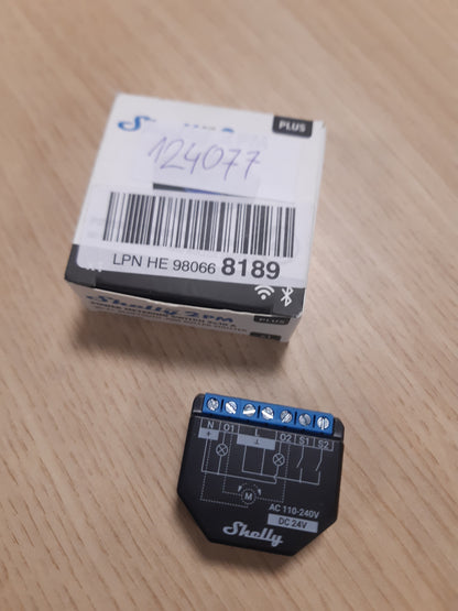 124077 - SHELLY PLUS 2PM - Ndërprerës Releje me Wi-Fi dhe Bluetooth, Matje Konsumi, 2 Kanale 16A, Automatizim për Qepenat, Perdenat, dhe Grilat me Rrota, Kompatibël me Alexa dhe Google Home, Aplikacion për iOS dhe Android