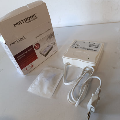 268209 - METRONIC Amplifikator TV 414114 VHF/UHF për Televizion Dixhital Tokësor me Filtër LTE, VHF i Rregullueshëm 20 dB dhe UHF 28 dB, 1 Hyrje/4 Dalje, Përdorim i Brendshëm, i Bardhë