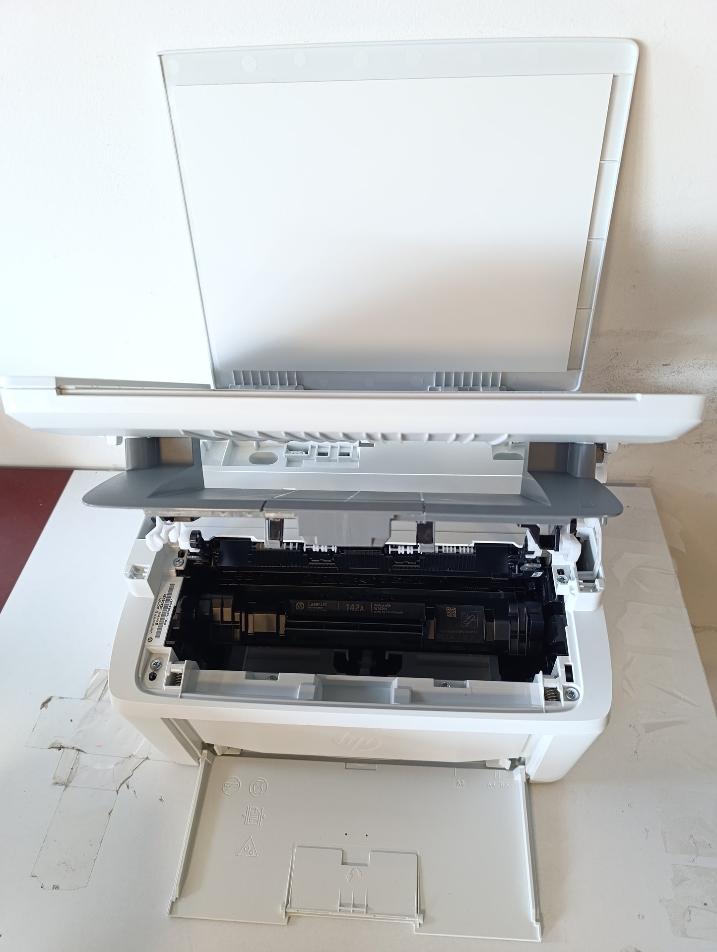 267584 - HP LASERJET MFP M140W – Printer Lazer Shumëfunksional, Mono Laser, Printer, Skaner, Fotokopjues, Printim Dupleks, DIN A4, WLAN, AirPrint, Bardh e Zi