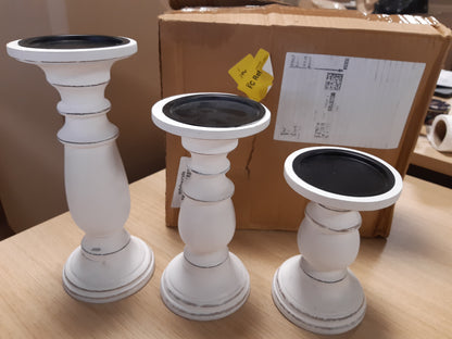 158417 - SAMHITA Seti me 3 Mbaresë Qirinjve Prej Druri të Gdhendur me Dorë, Dekorative për Dhomën e Ndenjes ose Tavolinën