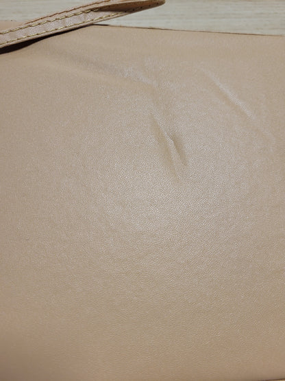 270042 - Lojë Tavëlli Relaxdays me Çantë dhe Aksesorë, Lartësi 5.5 x Gjerësi 24 x Thellësi 18 cm, Lojë Tavoline me Pamje Lëkure, Ngjyrë Kafe e Çelët