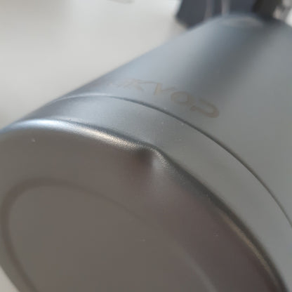 222775 - ZAKVOP - Shishe uji e izoluar 2L, me kashtë dhe 3 kapakë, prej çeliku inox, e papërshkueshme nga rrjedhjet, pa BPA