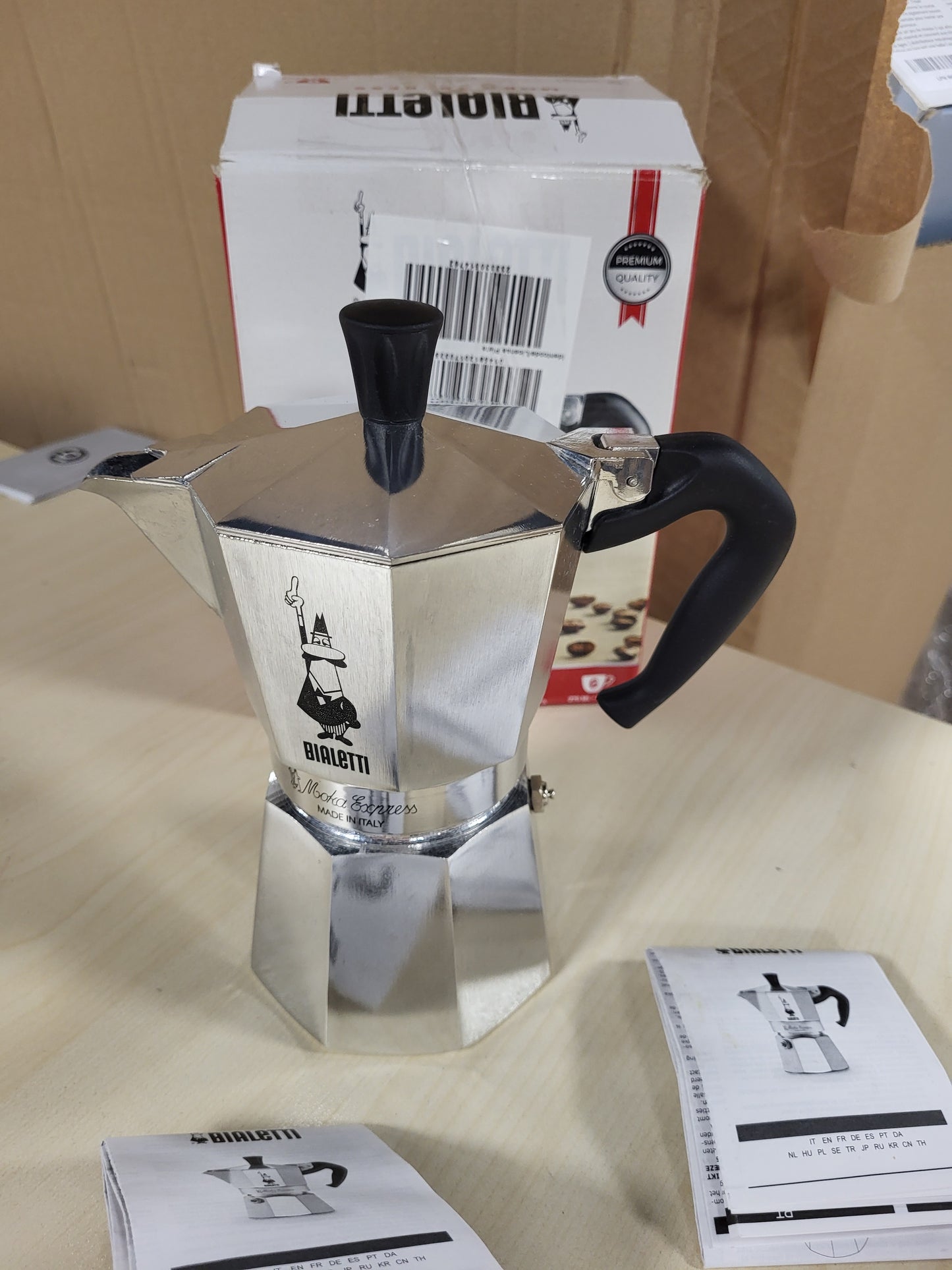 213740 - BIALETTI Makinë Espressoje Moka Express në Sobë, Alumini, 270 ml