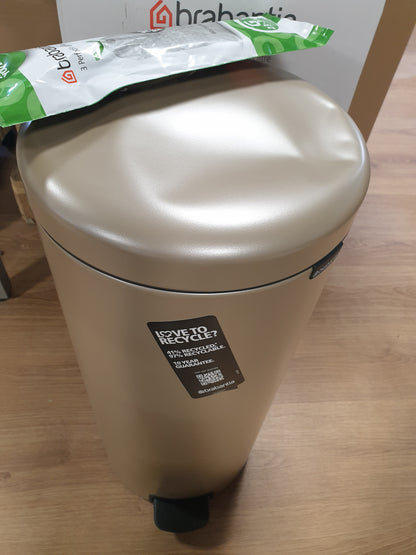 175108 - BRABANTIA Kosh Plehrash NewIcon me Pedale, në Ngjyrë Metalike të Artë, Kapacitet 30L