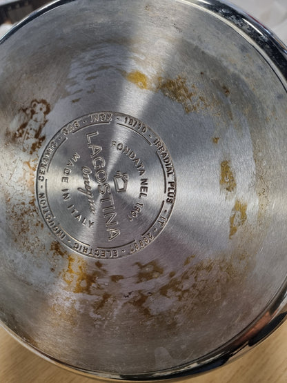 187085 - LAGOSTINA Tenxhere me Presion me Kontroll Rrezor 5L, çelik inox 18/10, Ø 22 cm, Përshtatshme për Induksion dhe Gaz, Kapak me Hapje të Lehtë, Fund me Tre Shtresa 'Irradial Plus'