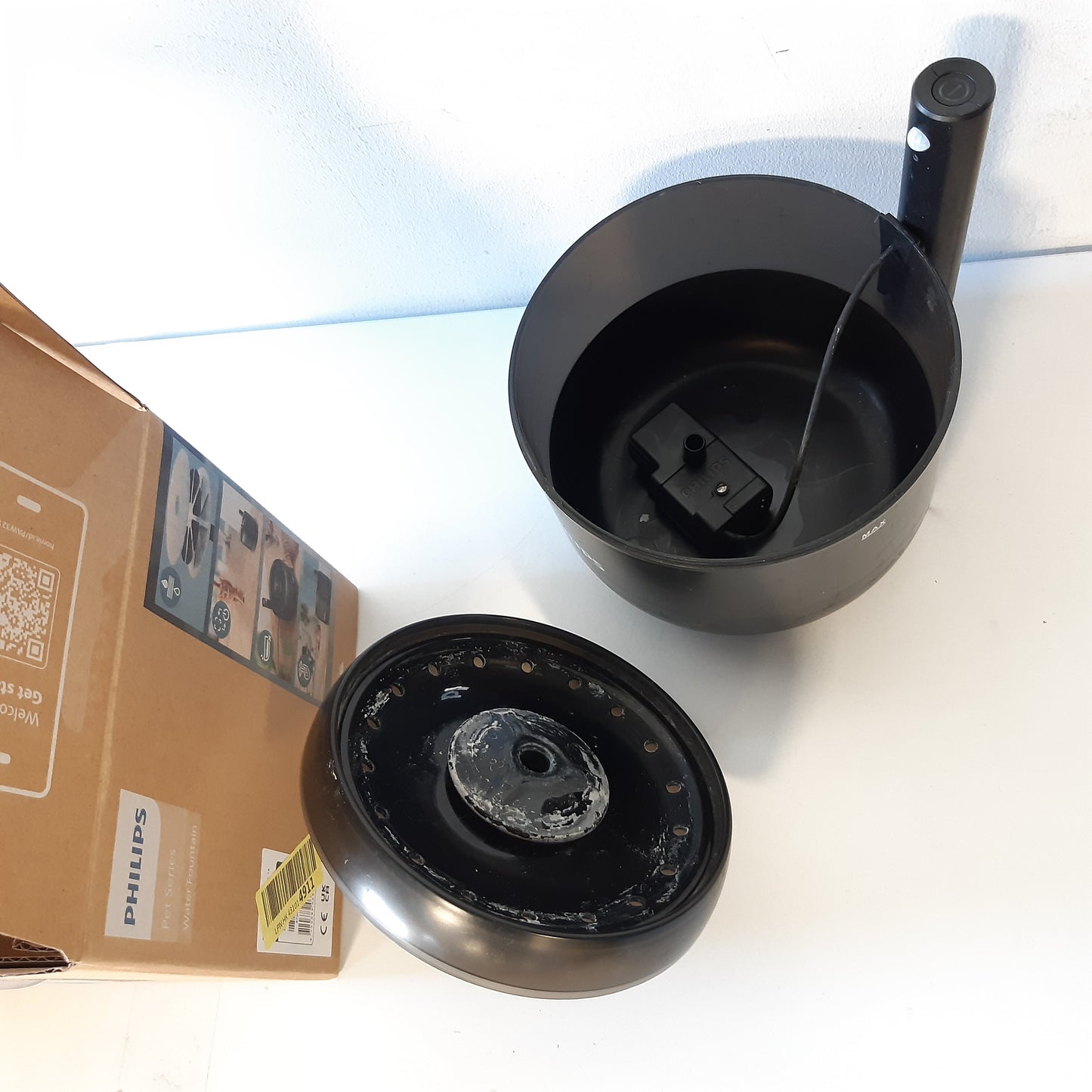 255364 - PHILIPS Shatërvan uji Smart Cat, Enë kundër derdhjes, Monitorim i nivelit të ujit, Aktivizim i lëvizjes, Filtrim me 4 faza, Kapacitet 2.2L, PAW3210/02