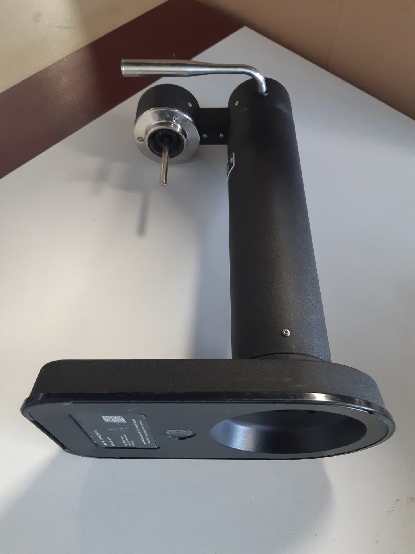 239222 - AARKE Carbonator 3, karbonator uji prej çeliku inox, ngjyrë e zezë mat, shishe PET 1L pa BPA, prodhues uji të gazuar, i pajtueshëm me cilindra CO2 60L