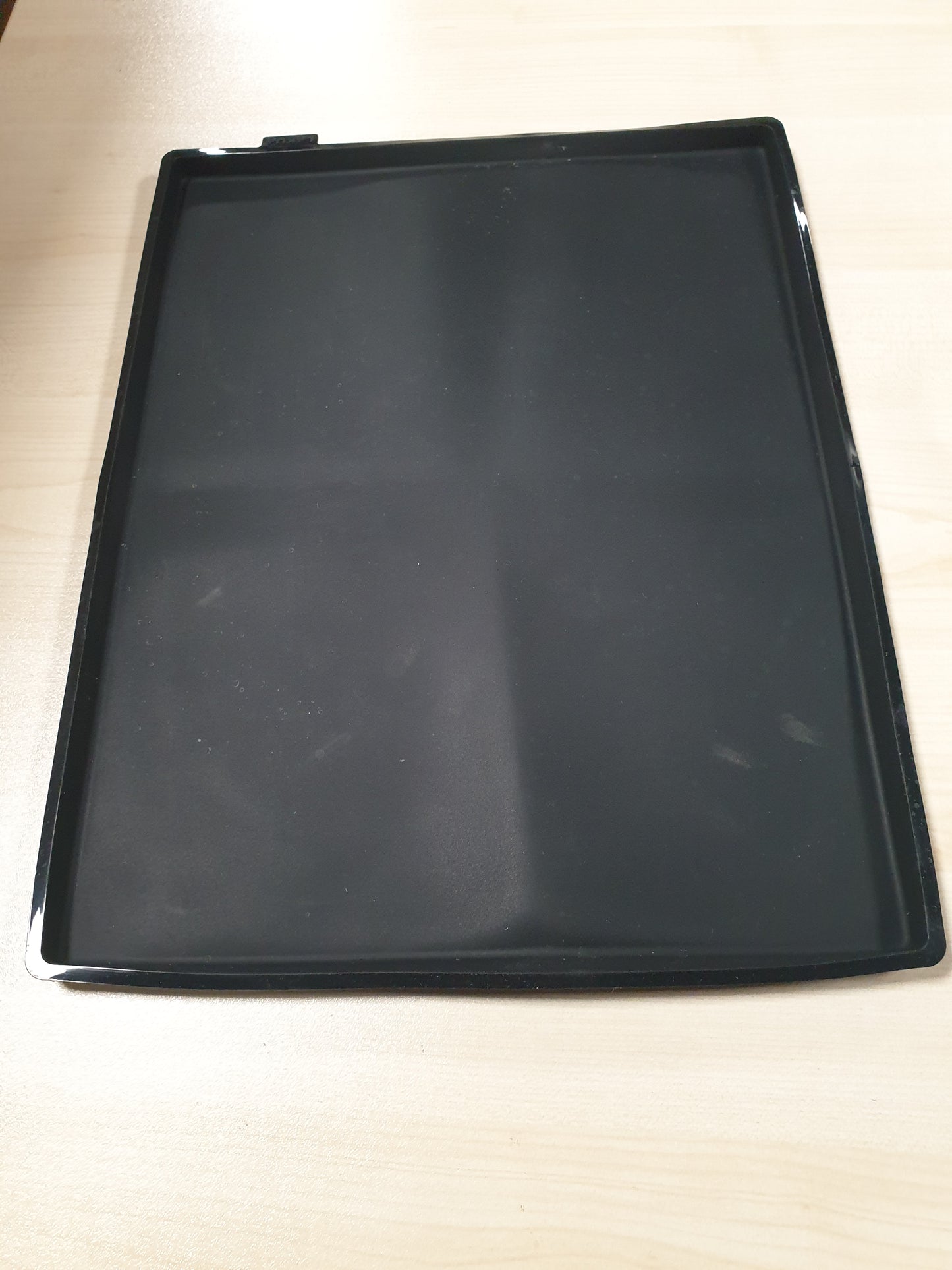 233065 - LÉKUÉ CLASSIC Mbështjellës tepsie me mbrojtje nga derdhjet 30 x 4, silikon, i vetëm, i zi