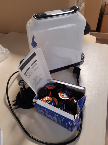 144101 - LAVAZZA, A Modo Mio Aparati për Kafe Deséa me Krem të Bardhë, 1500W, 220-240V, 50/60Hz, Kapacitet Maksimal per 10 Kapsula dhe 1.1L Ujë, përfshirë 88 Kapsula me Aromë dhe Krem të Ndara