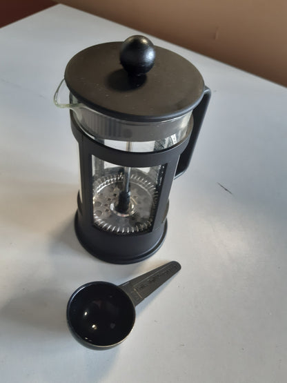 263517 - BODUM - Makinë kafeje Kenya, 350ml / 3 Filxhanë, presë franceze manuale, qelqi borosilikat dhe çelik inox, mund të lahet në lavastovilje, prodhuar në Portugali