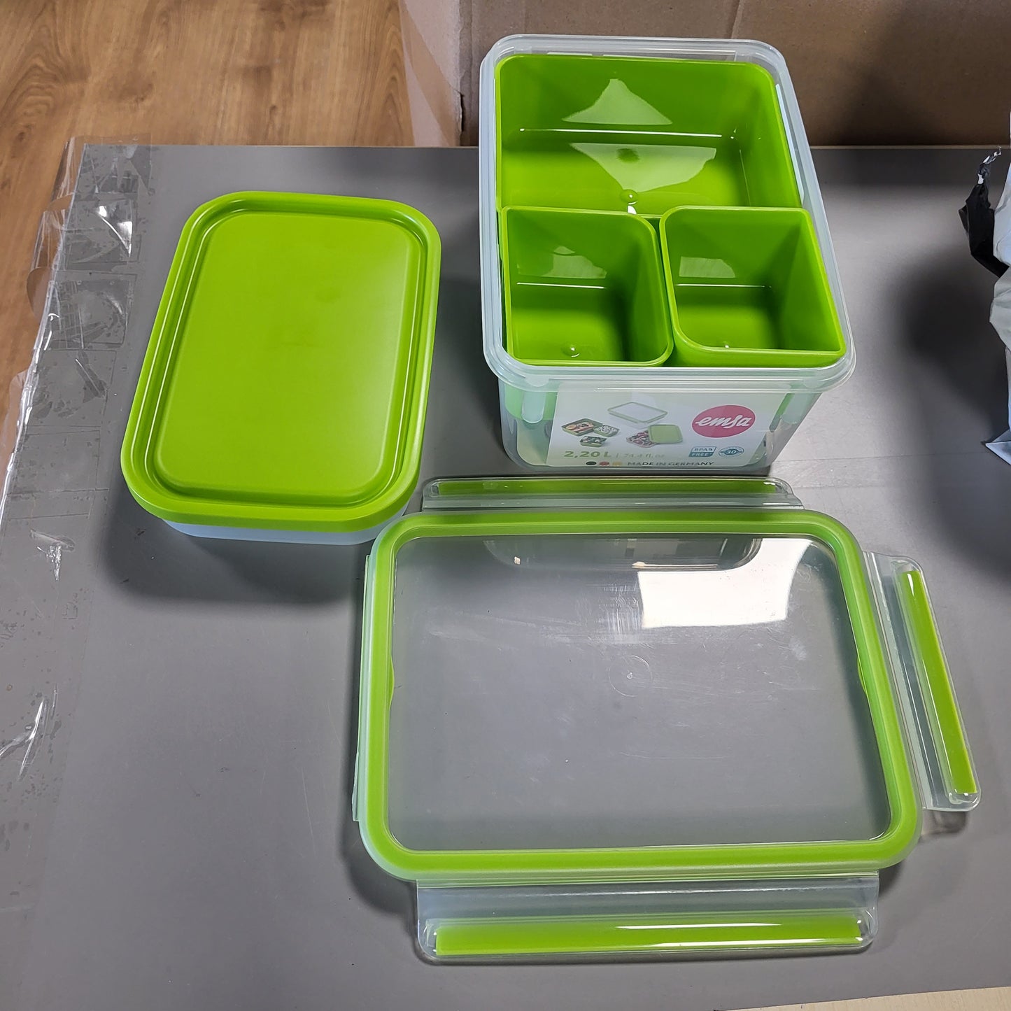 262554 - EMSA Kutia e drekës Clip & Go, 2.2 L, kuti dreke me 3 futje, 100% e papërshkueshme nga rrjedhjet, me vulë freskie, transparente, jeshile e çelët, e prodhuar në Gjermani, N10716