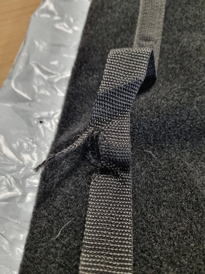 257199 - BLACK+DECKER Organizues Bagazhi 55 x 15 x 23 cm, me 1 ndarje të madhe dhe 2 xhepa, me zinxhir, e zezë