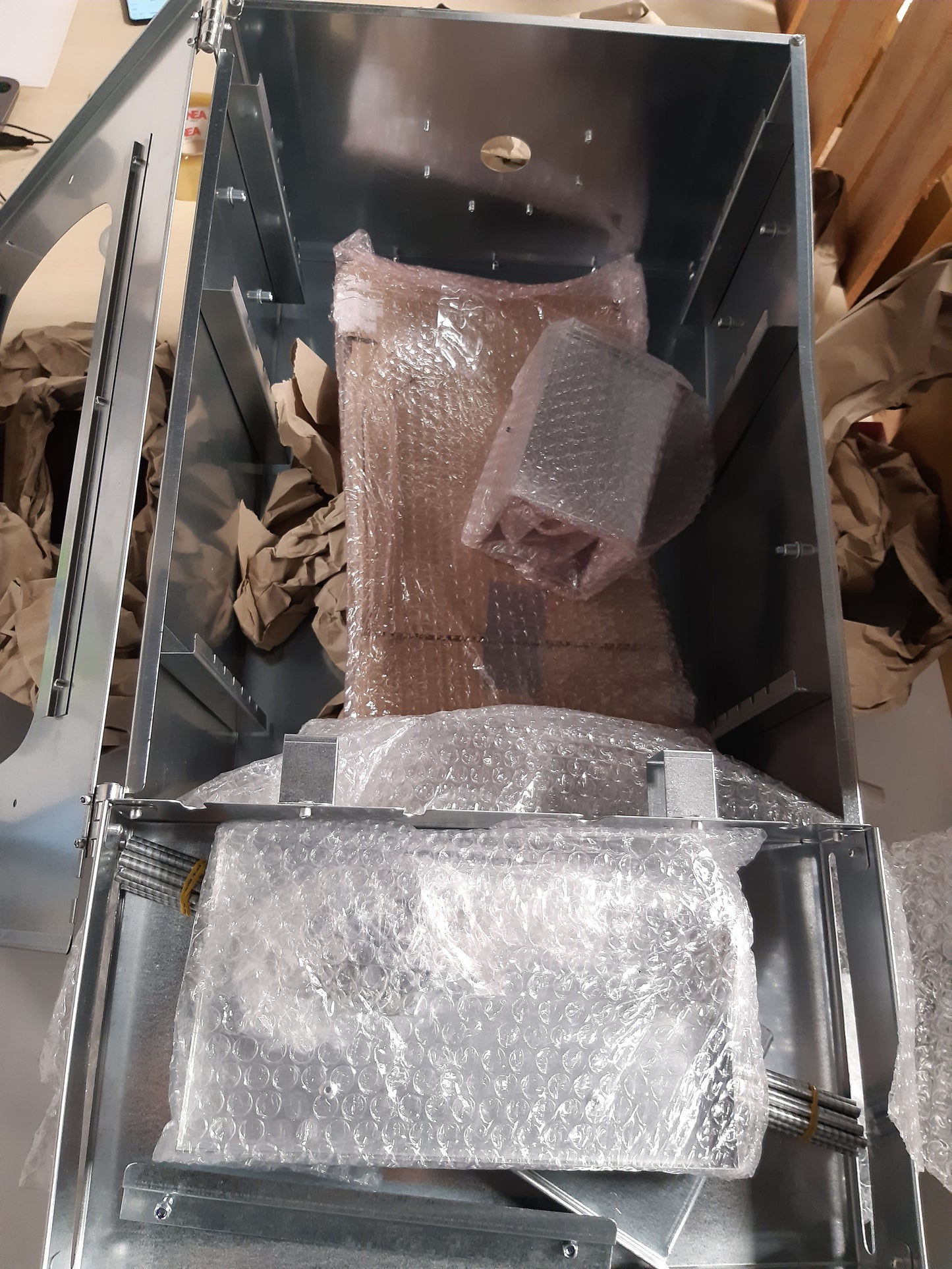 191083 - ITA Smoker 7012 - Kabinet i Tymosjes Premium me 3 Nivele, Materiali Çelik i Lidhur, e përfshirë Dritare dhe Oxhak - Prodhim i BE