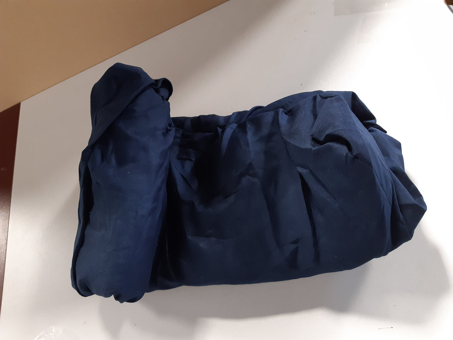 252962 - AMAZON BASICS Çarçaf i montuar 180 x 200 x 30 cm, Mikrofibër Poliester, Blu Marine