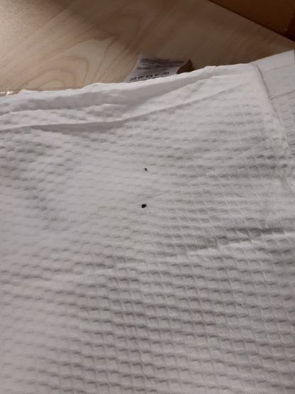 197813 - AMAZON BASICS Perde Dushi e Lehtë me Mikrofibër, e Butë dhe e Lehtë për të Pastruar, me Endje Vaflash, 183x183cm, e Bardhë