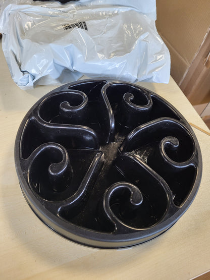 247556 - Tas Lionto Anti-Gëlltitje për Qen dhe Mace, Ø 30 cm, Lartësi 7 cm, Kapacitet deri në 1500 g, Plastikë e Klasit Ushqimor, I Sigurt për Lavastovilje deri në 100°C, E Zezë