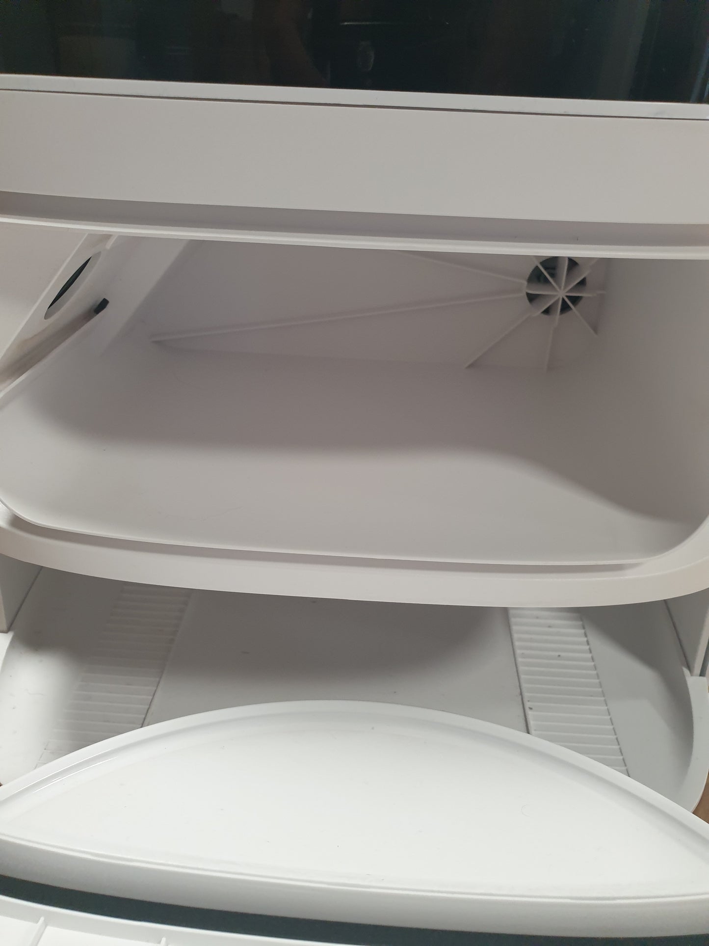 260001 - LEFANT Fshesë me korrent dhe mop robot M3, thithje 12,000 Pa, stacion lidhjeje shumëfunksional, mopa të dyfishta rrotulluese (200 RPM), navigim dToF, shmangie pengesash PSD, kohëzgjatje pune 220 minuta, 30 cilësime të nivelit të ujit