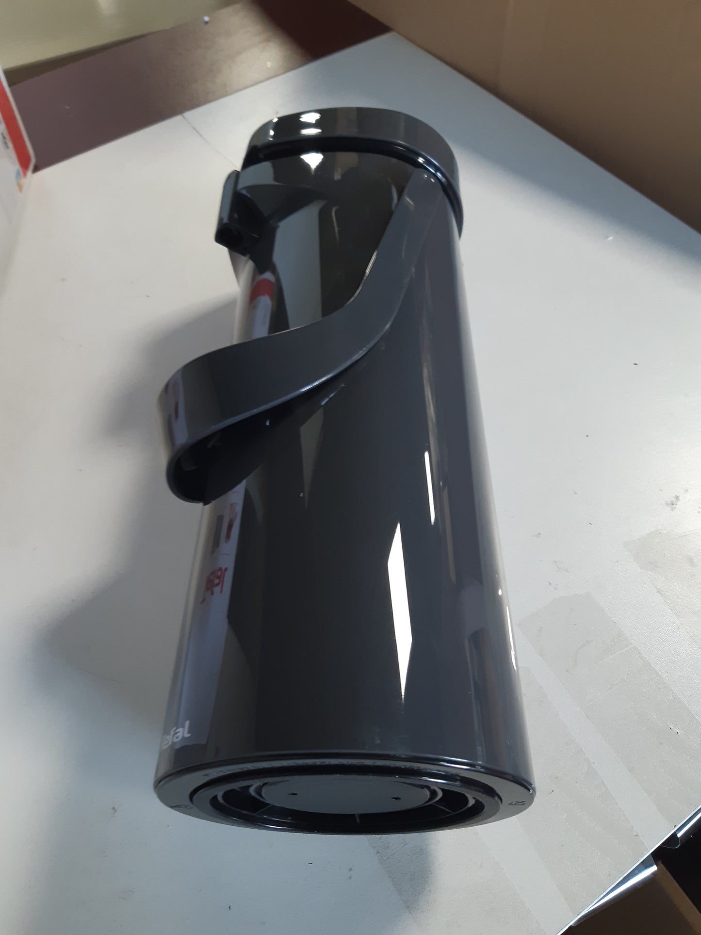 245742 - EMSAS 515706 Ponza Pompë, Shishe Termosi e Izoluar, Kapacitet 1.9L, Gotë e Izoluar, Levë Presioni, Tabaka Pikimi e Lëvizshme, Antracit