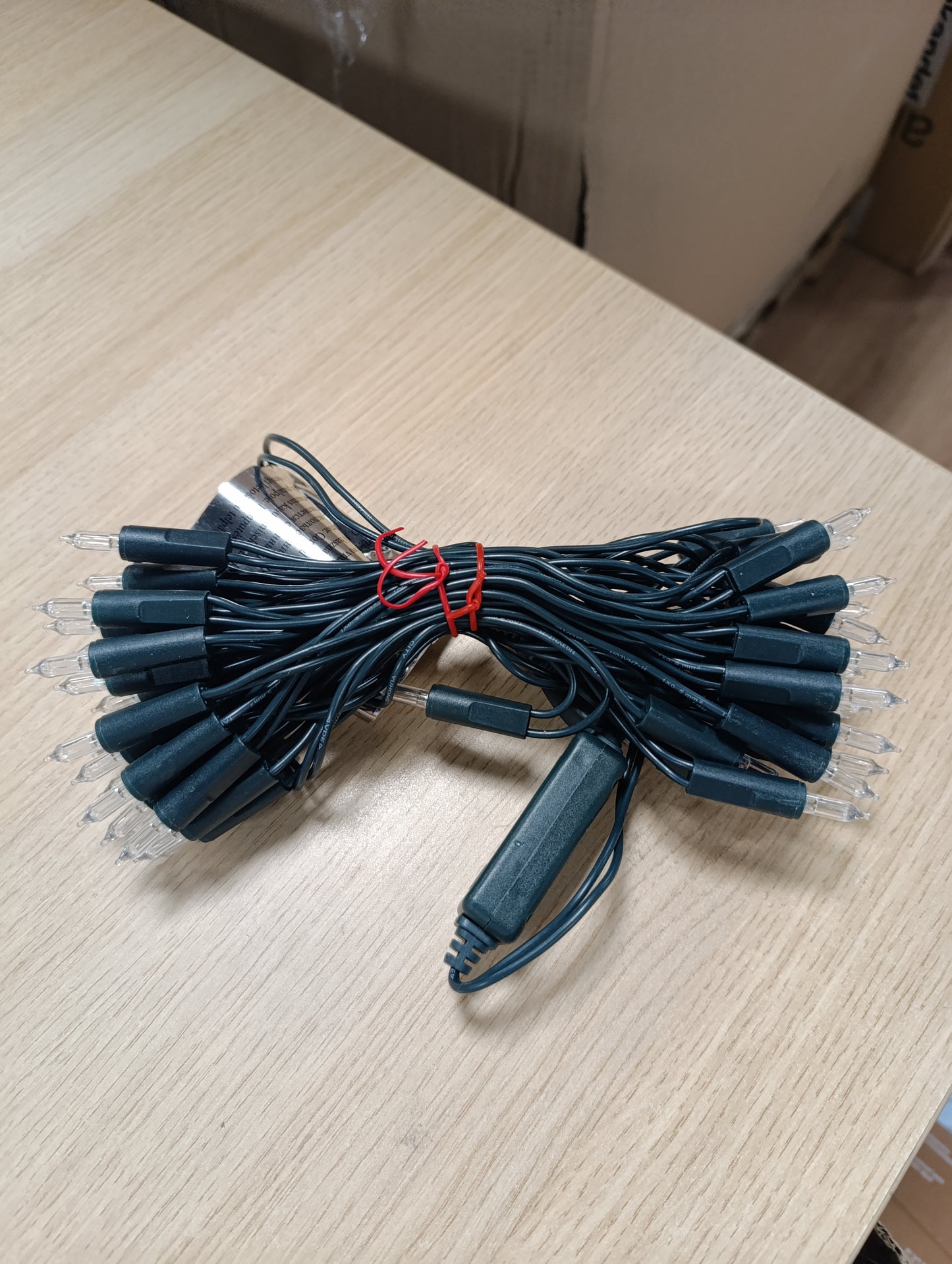 228803 - KONSTSMIDE DRITA LED MINI ME TEL 6303-500, PËR PËRDORIM TË BRENDSHËM (IP20) 230V, 50 LED TË BARDHA TË NGROHTA, KABLO JESHIKE, E BARDHË E NGROHTË